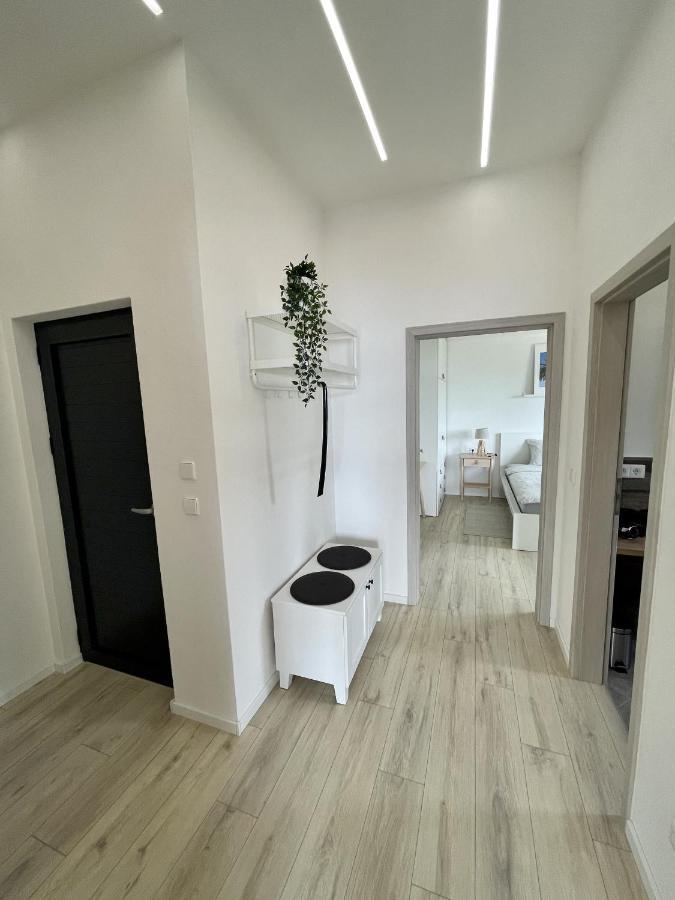 Lambda Holiday Apartments Jesenice  Esterno foto
