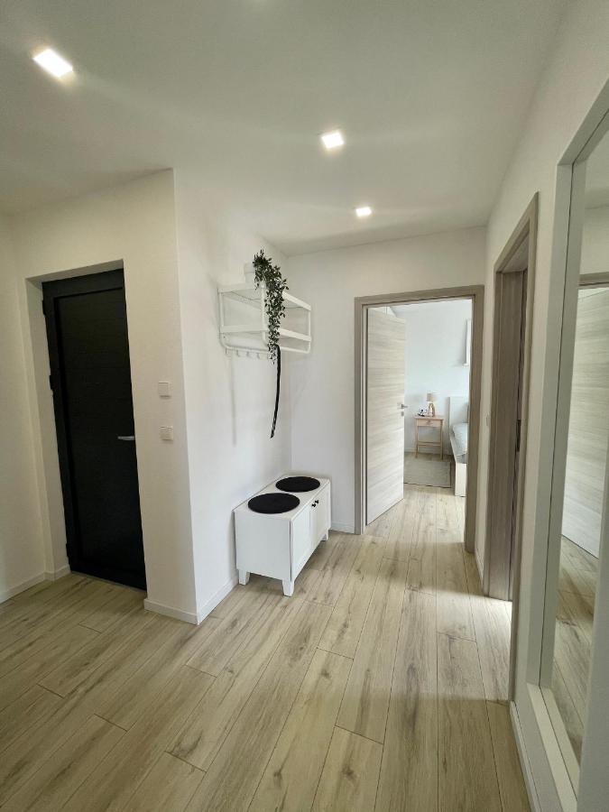 Lambda Holiday Apartments Jesenice  Esterno foto